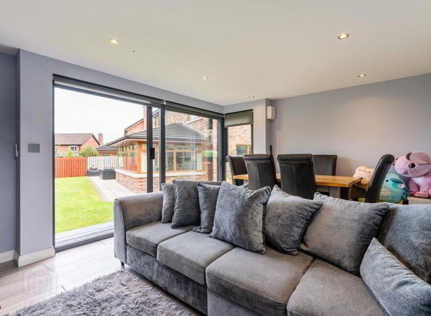 104 Beechfield Avenue, Bangor, BT19 7ZX