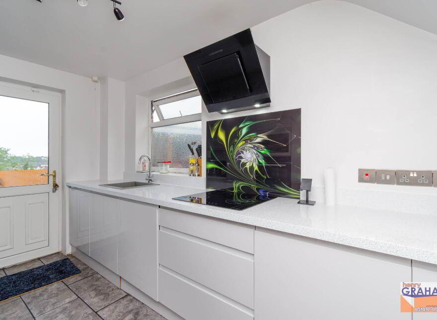 30 Oakridge Park, Belsize Road, Lisburn, BT27 4LZ