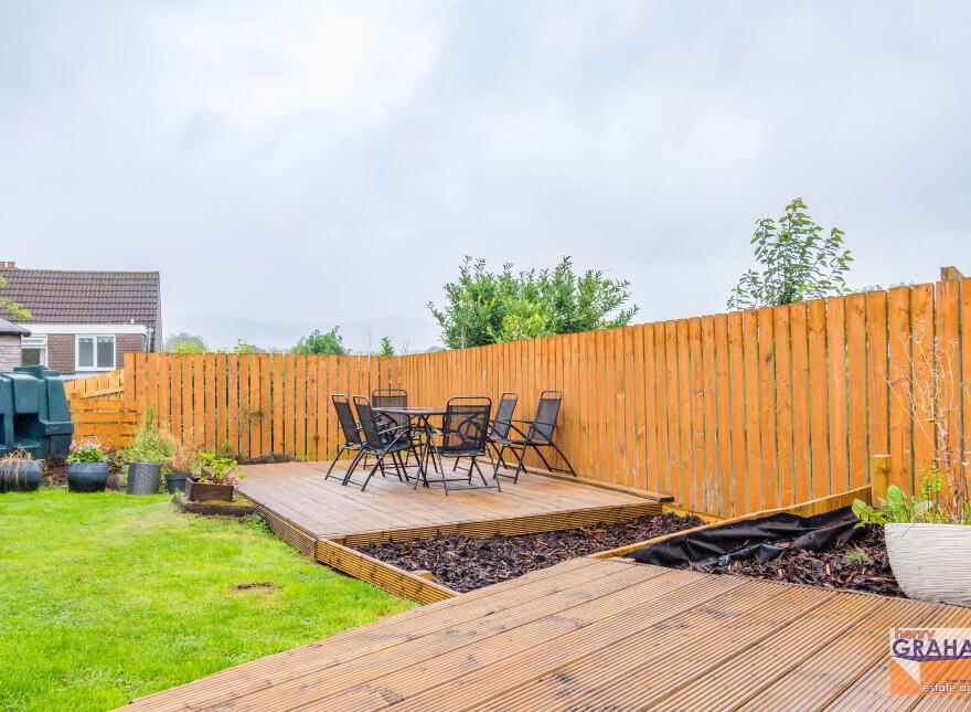 30 Oakridge Park, Belsize Road, Lisburn, BT27 4LZ