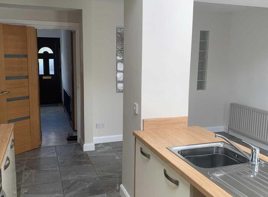 81 Park Avenue, Belfast, BT4 1JJ