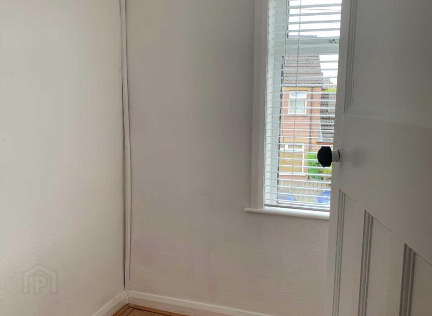 81 Park Avenue, Belfast, BT4 1JJ