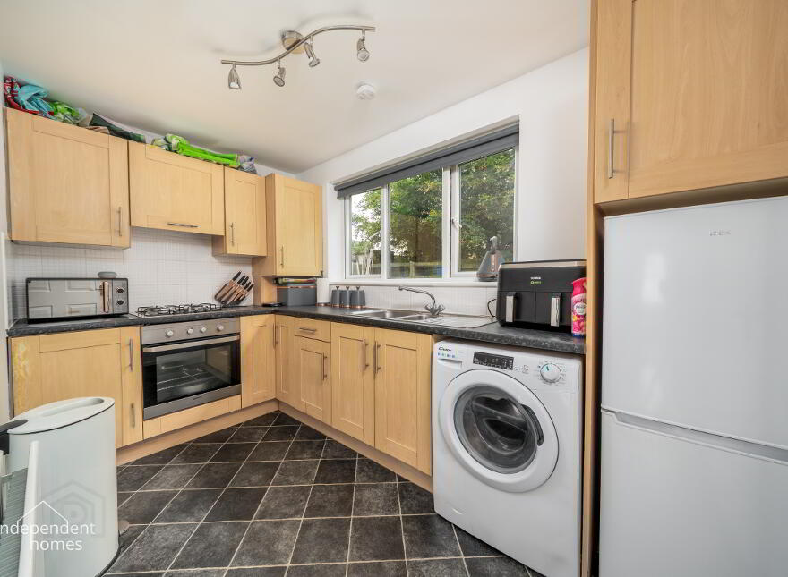 24 Walnut Grove, Larne, BT40 2WS