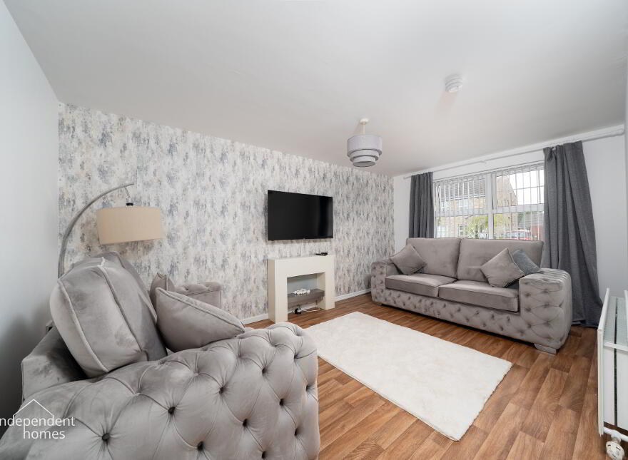 24 Walnut Grove, Larne, BT40 2WS