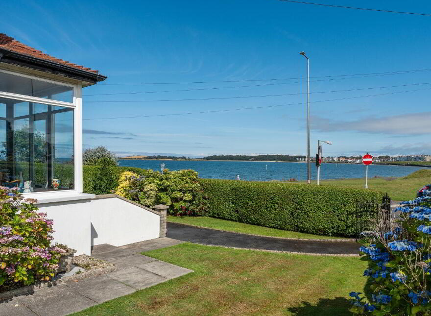 270 Seacliff Road, Bangor, BT20 5HT