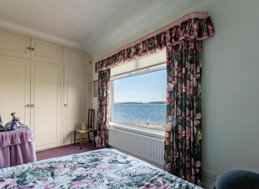 270 Seacliff Road, Bangor, BT20 5HT