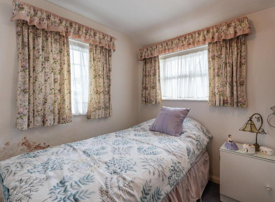 270 Seacliff Road, Bangor, BT20 5HT