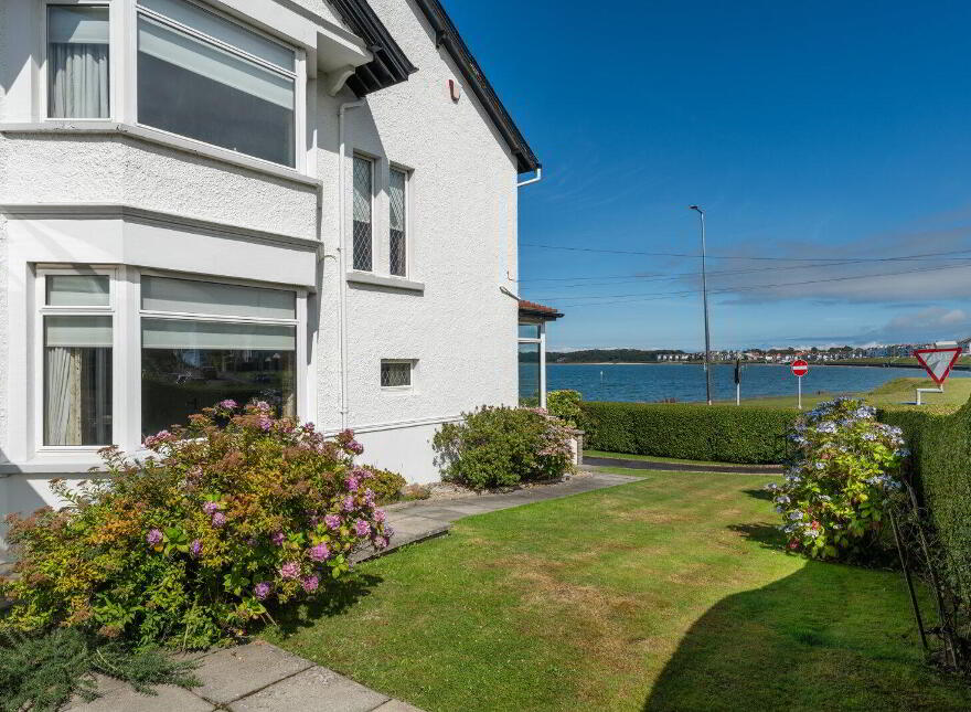 270 Seacliff Road, Bangor, BT20 5HT