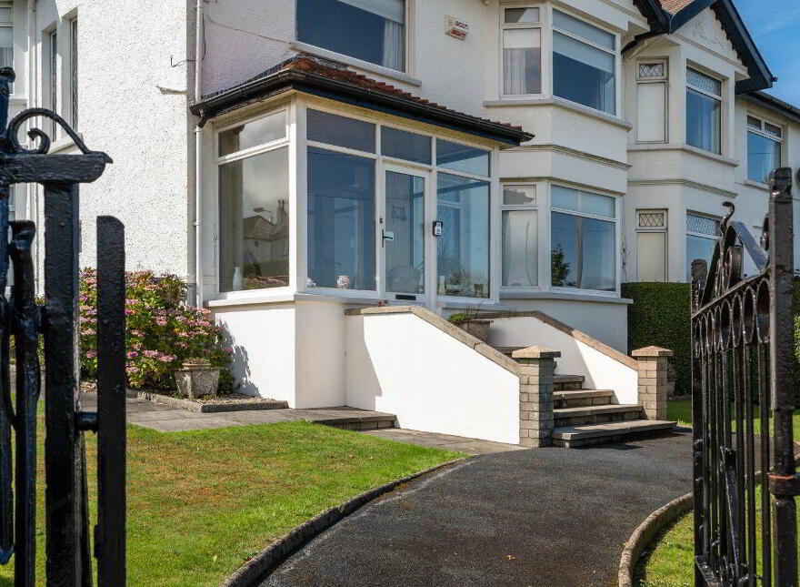 270 Seacliff Road, Bangor, BT20 5HT