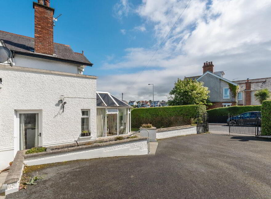 270 Seacliff Road, Bangor, BT20 5HT