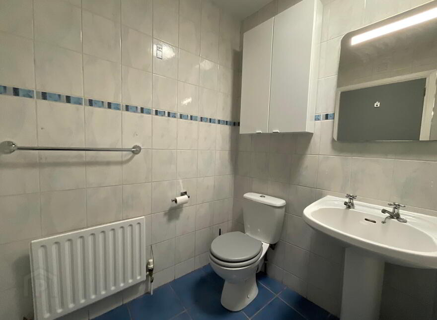 49 Cromwell Court, Belfast, BT7 1NE