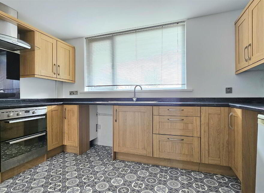 20 Woodburn Avenue, Carrickfergus, BT38 8EZ