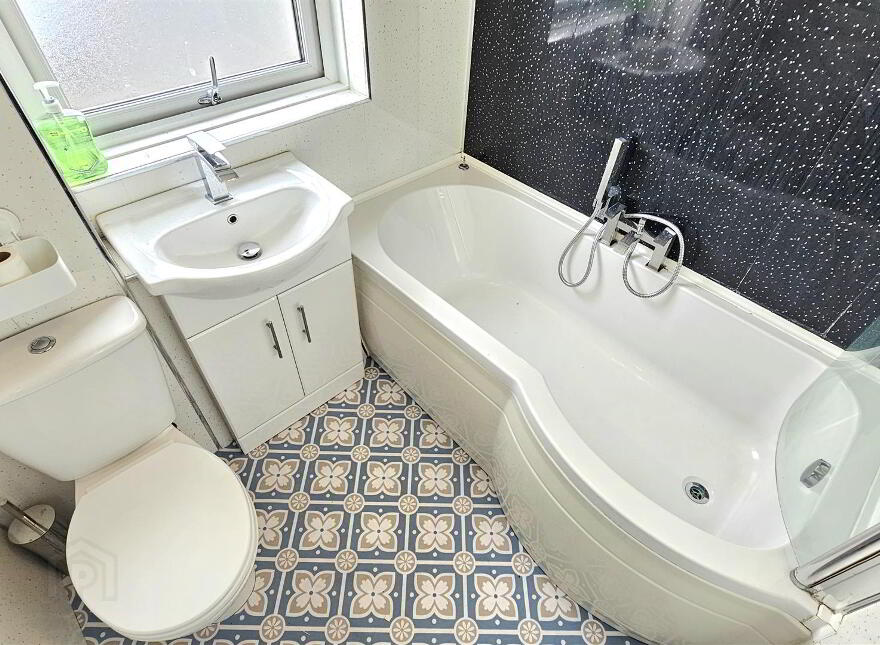 20 Woodburn Avenue, Carrickfergus, BT38 8EZ