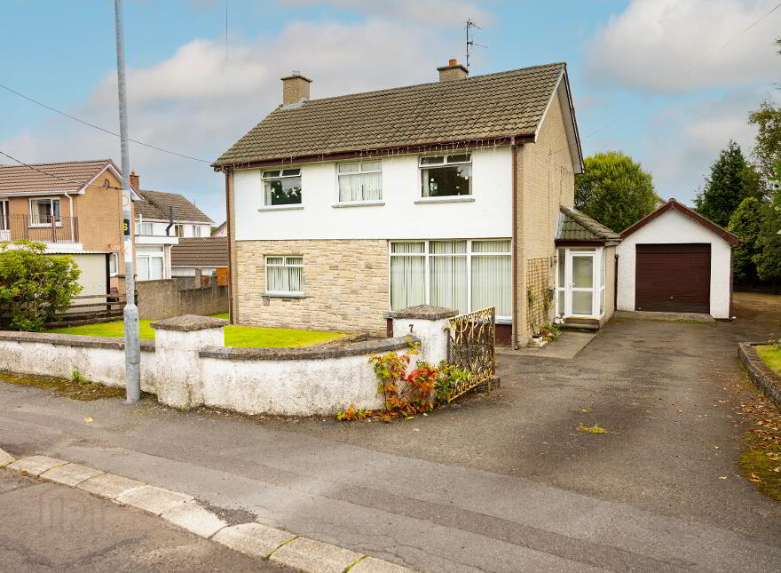 7 Parkmount Road, Ballymena, BT43 5HR photo