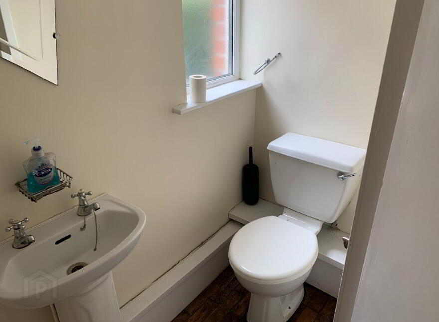 21 Knockbraken Park, Belfast, BT6 0HL