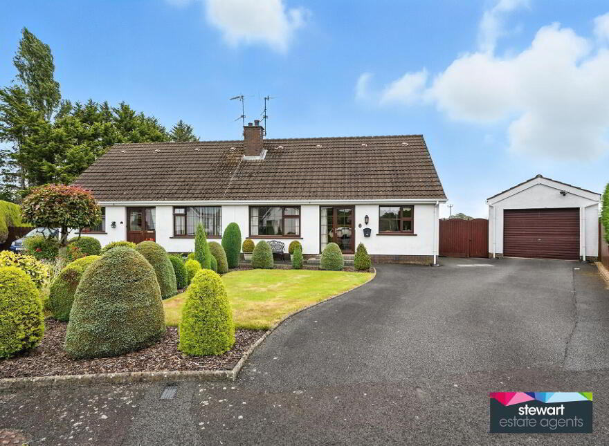 12 Knightsbridge, Dollingstown, BT66 7DB