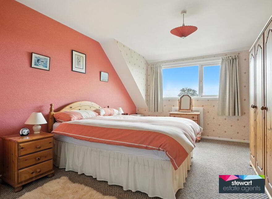 12 Knightsbridge, Dollingstown, BT66 7DB