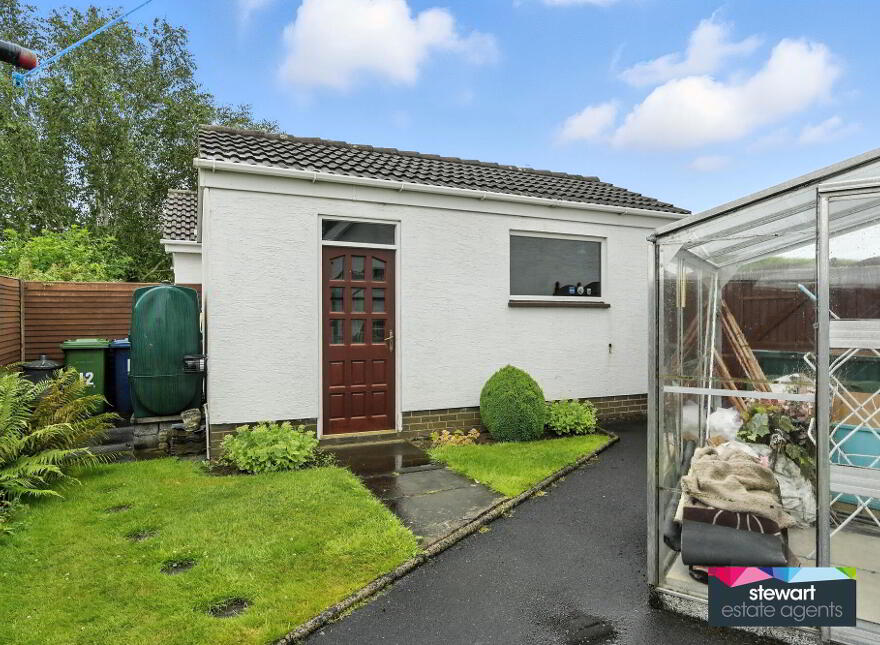 12 Knightsbridge, Dollingstown, BT66 7DB