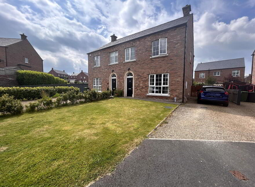 19 Lisnisky Meadows, Portadown, BT63 5FW photo