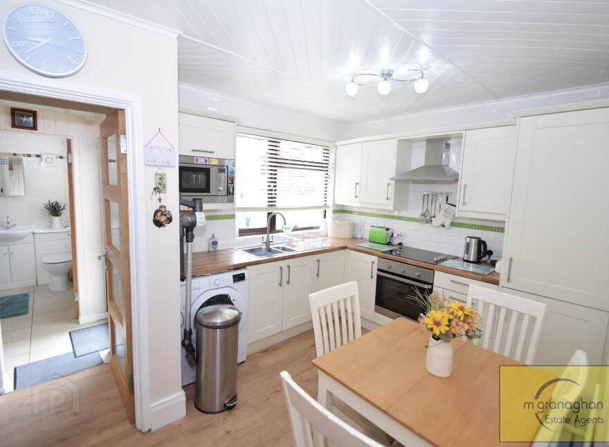 39 Rockmount Street, Falls Road, Belfast, BT12 7PE