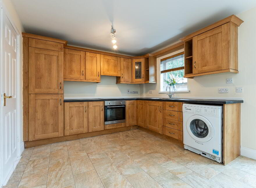 303 Pinebank, Tullygally, Craigavon, BT65 5BZ