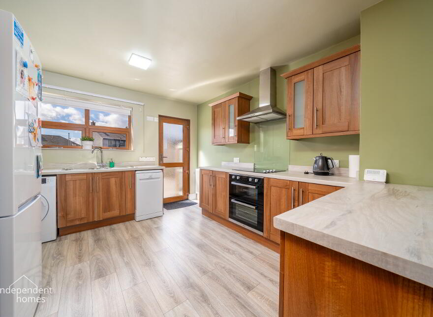 6 Killyglen Road, Larne, BT40 2HR
