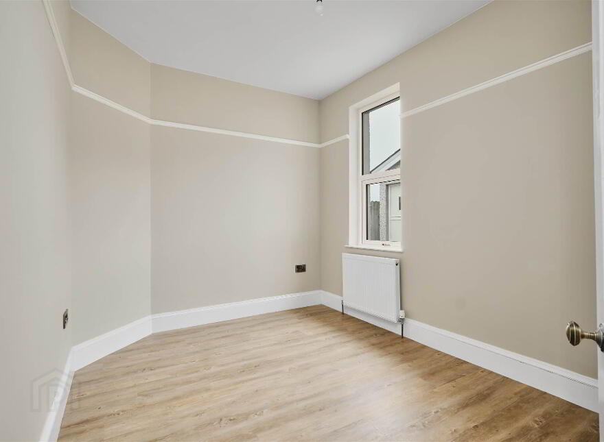 10 Queenora Avenue & Seperate Annex, Portstewart, BT55 7BU