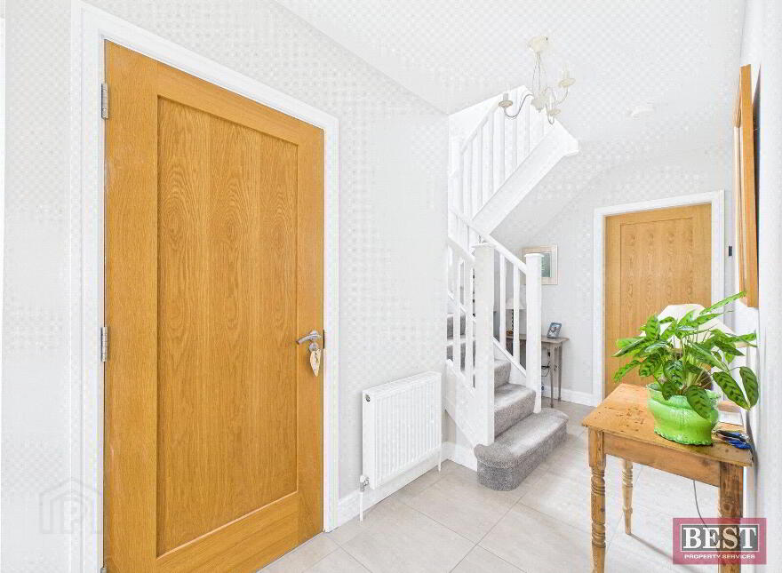 24 Hillcrest Way, Bessbrook, Newry, BT35 7FX