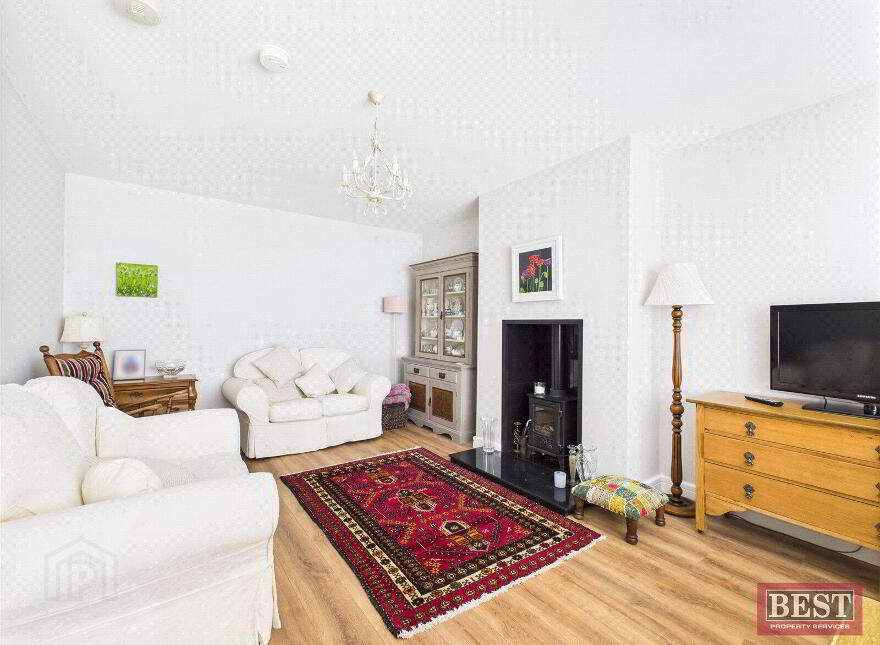 24 Hillcrest Way, Bessbrook, Newry, BT35 7FX