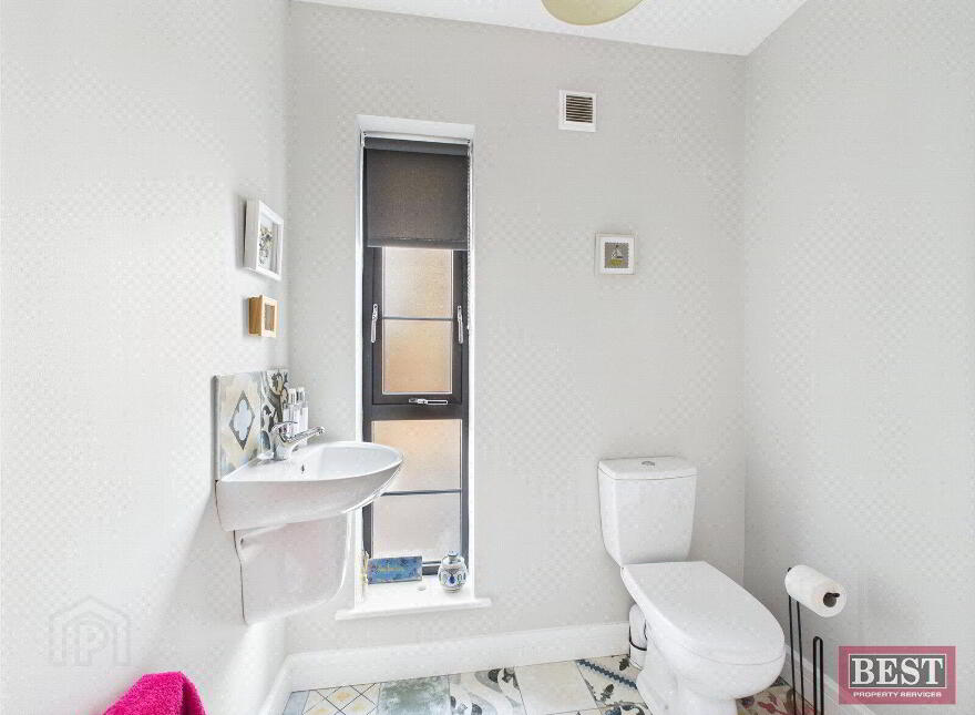 24 Hillcrest Way, Bessbrook, Newry, BT35 7FX