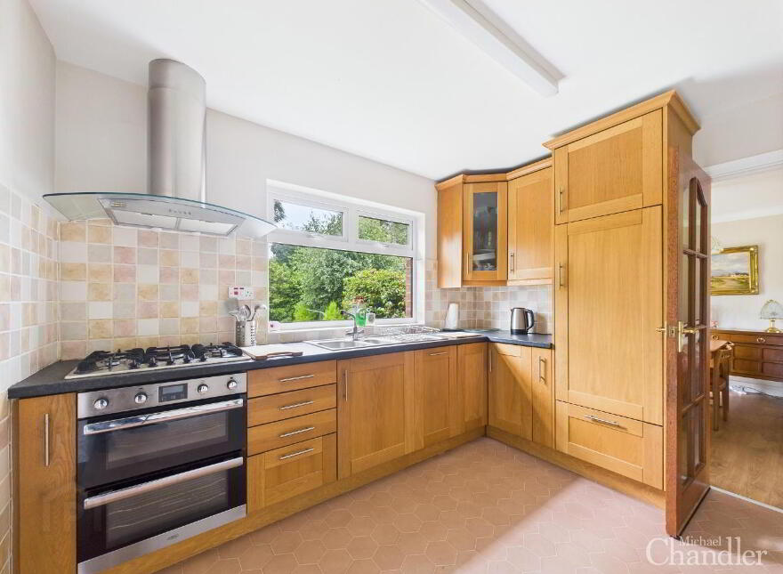 40 Blenheim Park, Carryduff, Castlereagh, Belfast, BT8 8NN