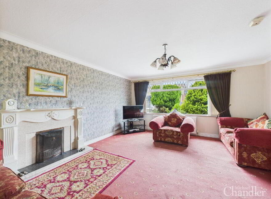 40 Blenheim Park, Carryduff, Castlereagh, Belfast, BT8 8NN