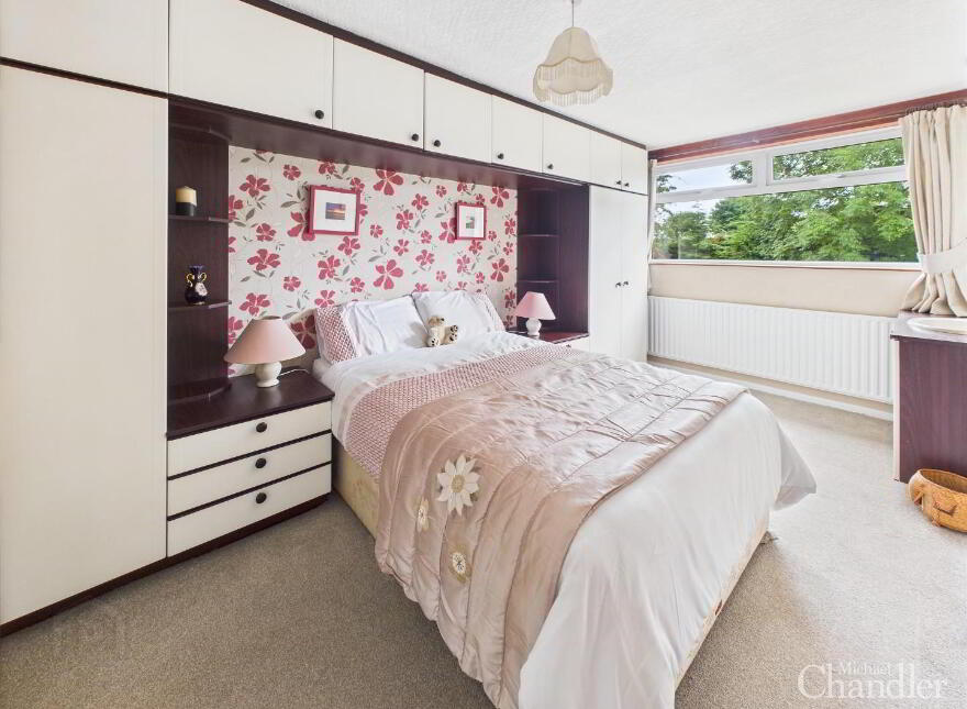 40 Blenheim Park, Carryduff, Castlereagh, Belfast, BT8 8NN