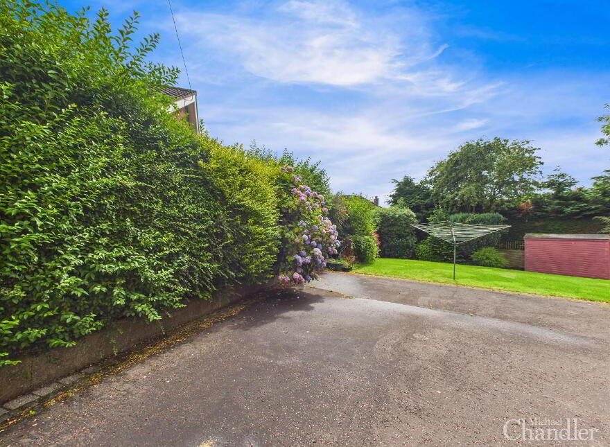 40 Blenheim Park, Carryduff, Castlereagh, Belfast, BT8 8NN