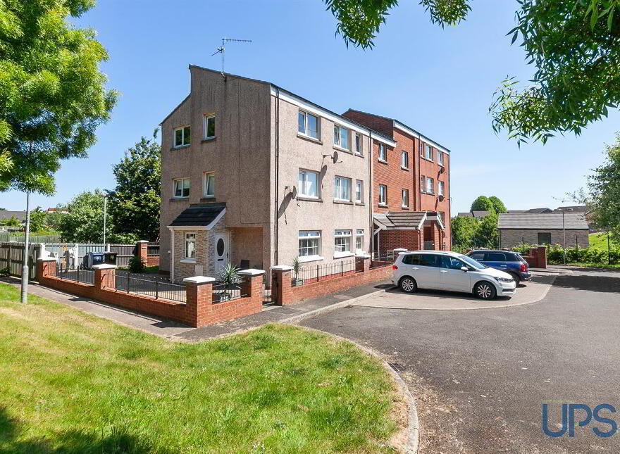 17 Broom Park Heights, Twinbrook, Belfast, BT17 0JJ