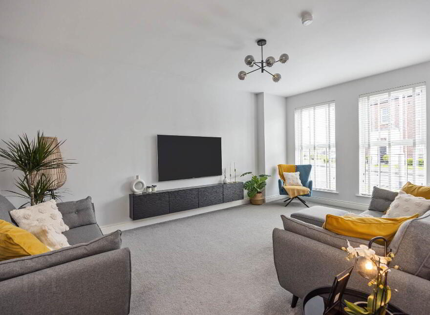 48 Eaton Park, Dunmurry, Belfast, BT17 9FX