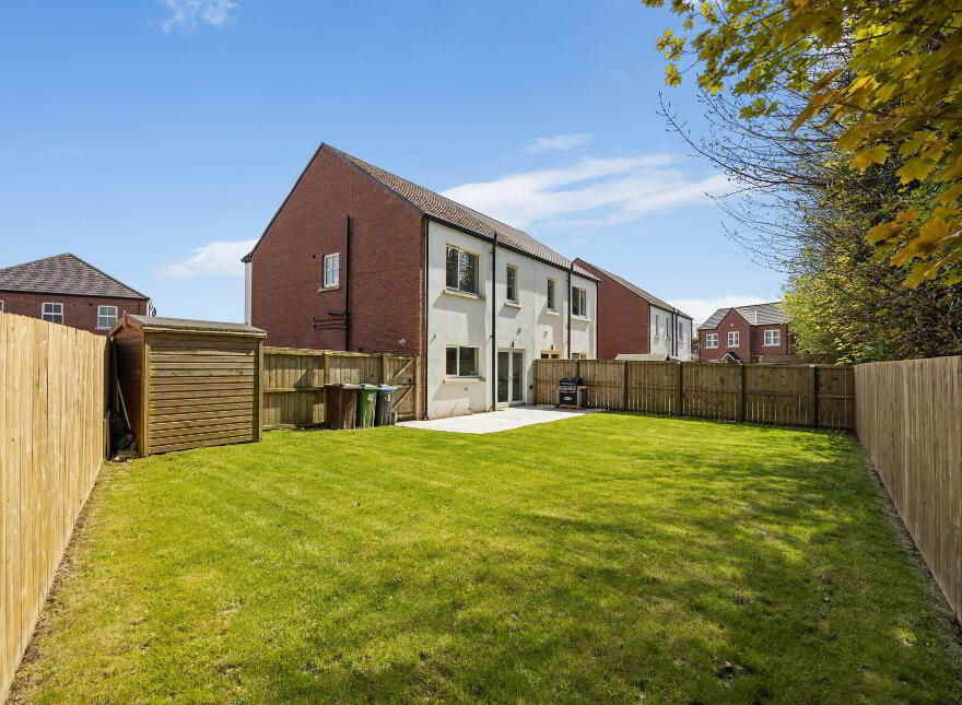 48 Eaton Park, Dunmurry, Belfast, BT17 9FX