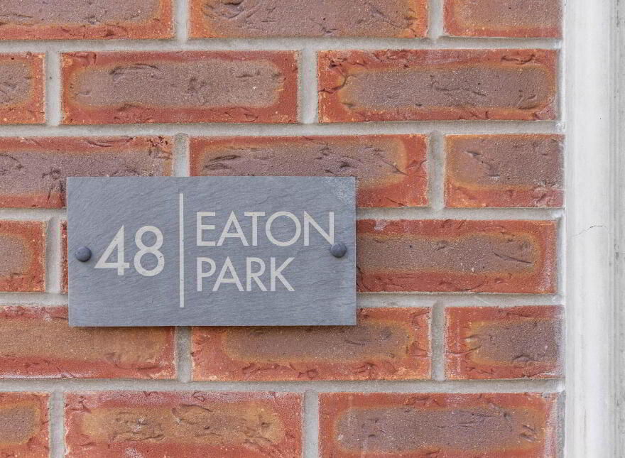 48 Eaton Park, Dunmurry, Belfast, BT17 9FX