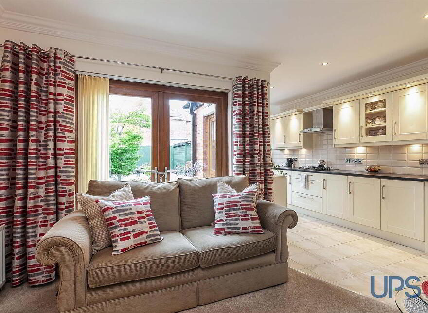 216 Stockmans Lane, Andersonstown, Belfast, BT11 9AR