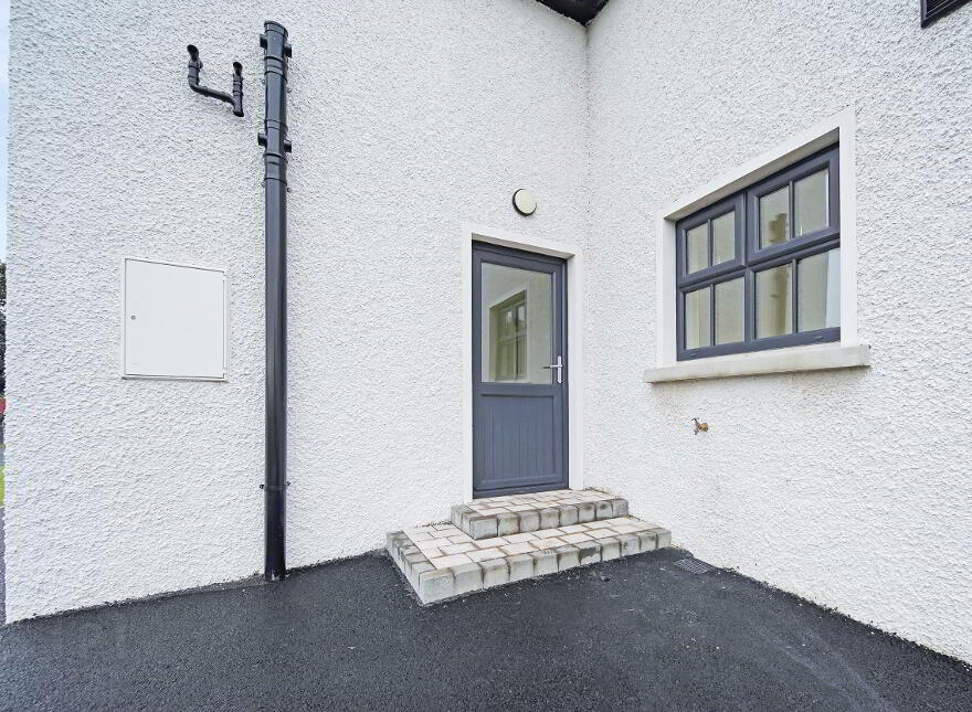 2 Esker Road, Dromore, BT78 3JH