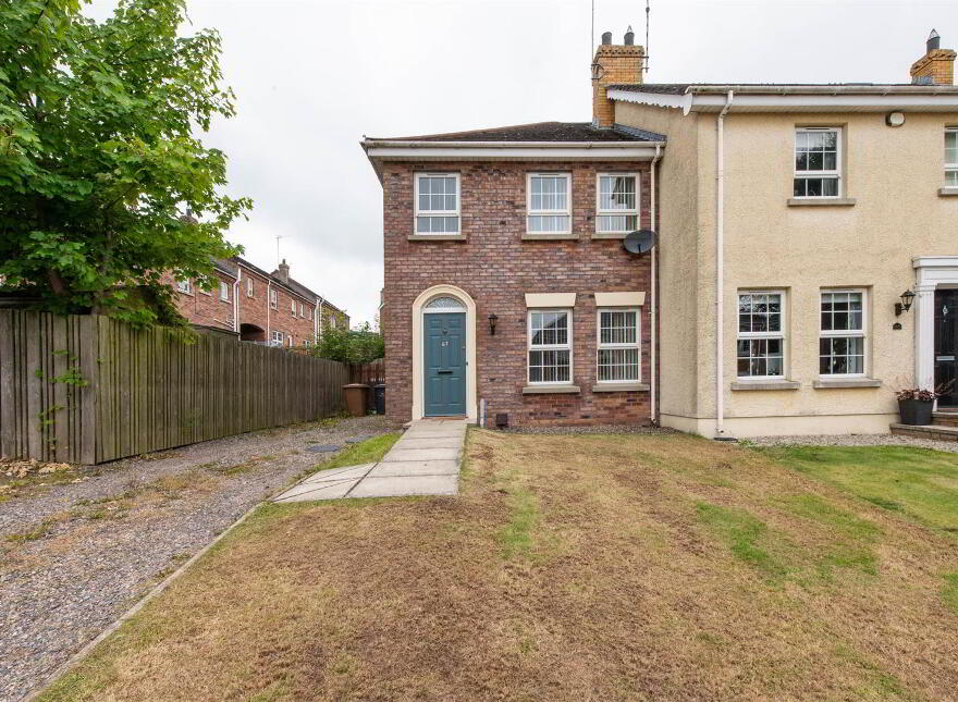 67 Summerhill Brae, Banbridge, BT32 3LS photo