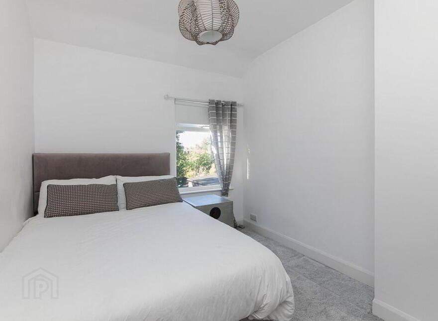100 North Road, Belfast, BT4 3DJ