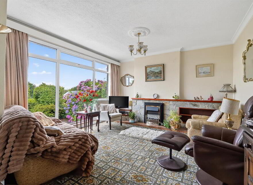 7 Clonmore Park, Lisburn, BT27 4EU