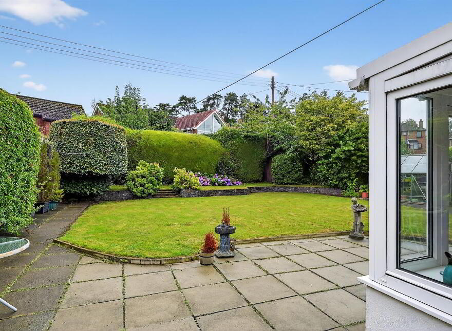 7 Clonmore Park, Lisburn, BT27 4EU