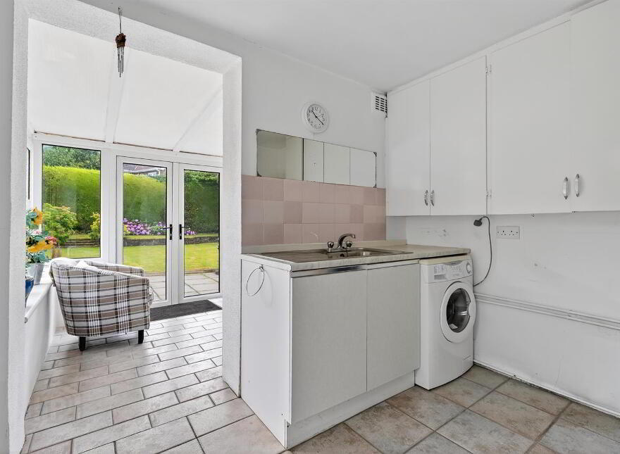 7 Clonmore Park, Lisburn, BT27 4EU