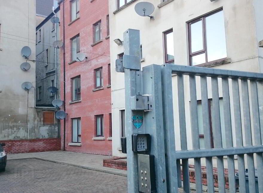 4 Castleton Mews, 6 Castleton Gardens, Belfast, BT15 3BY photo