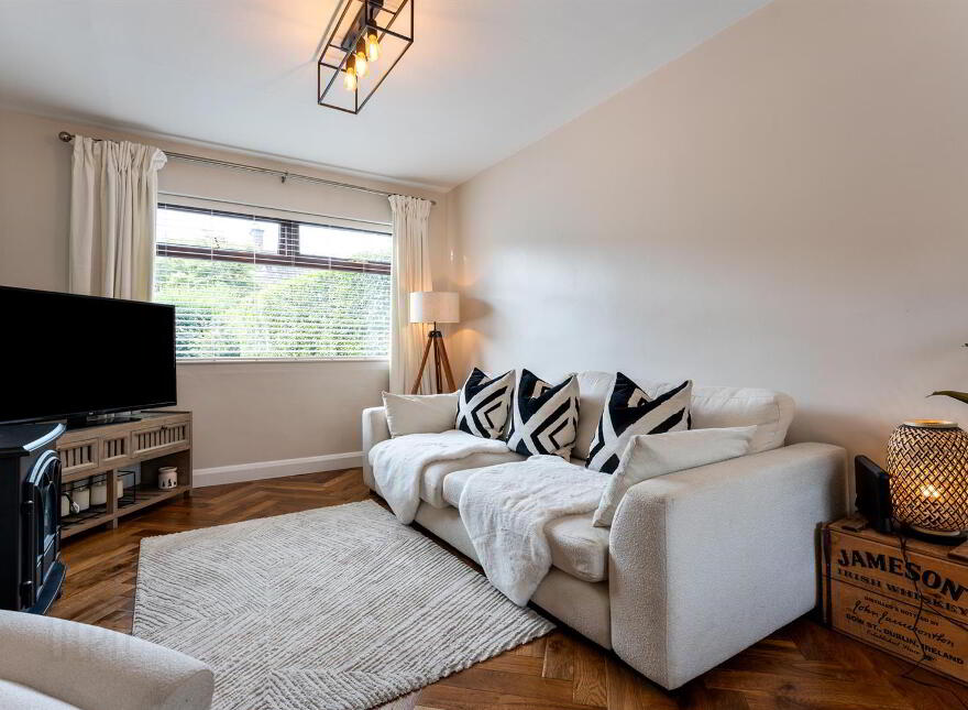 31 Creeve Walk, Andersonstown, Belfast, BT11 8GU