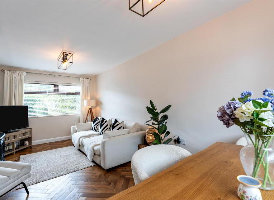 31 Creeve Walk, Andersonstown, Belfast, BT11 8GU