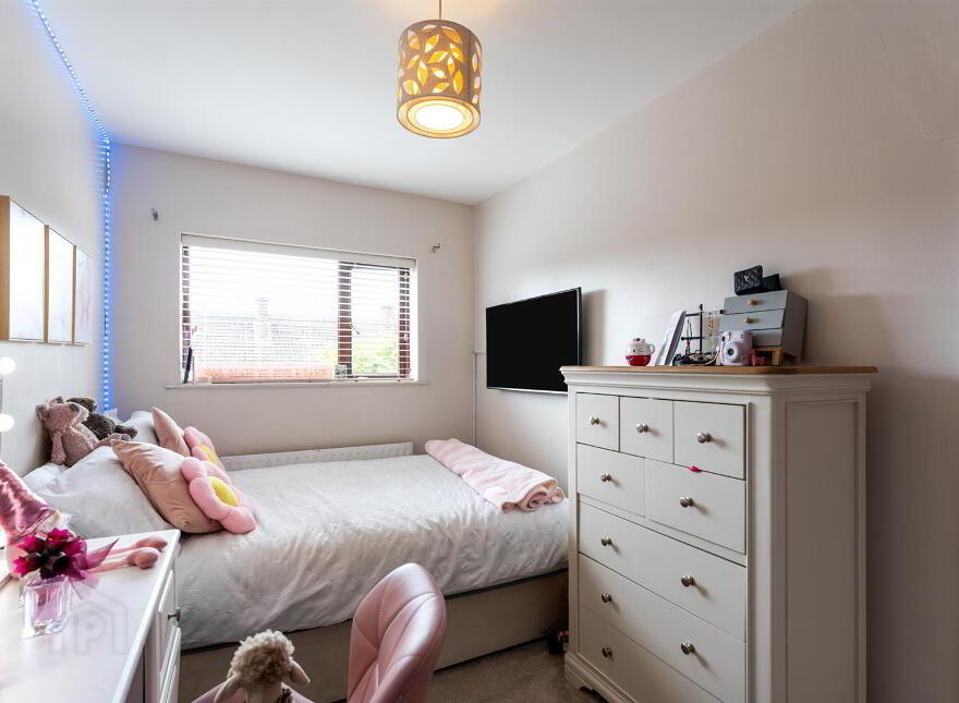31 Creeve Walk, Andersonstown, Belfast, BT11 8GU