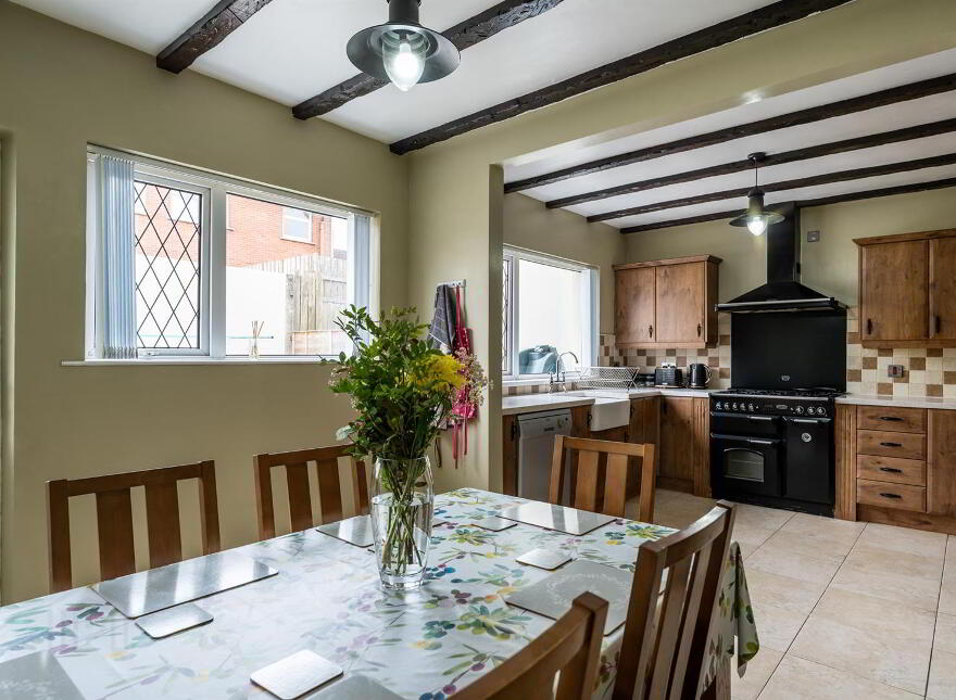 14 Carlisle Avenue, Ballynahinch, BT24 8PH