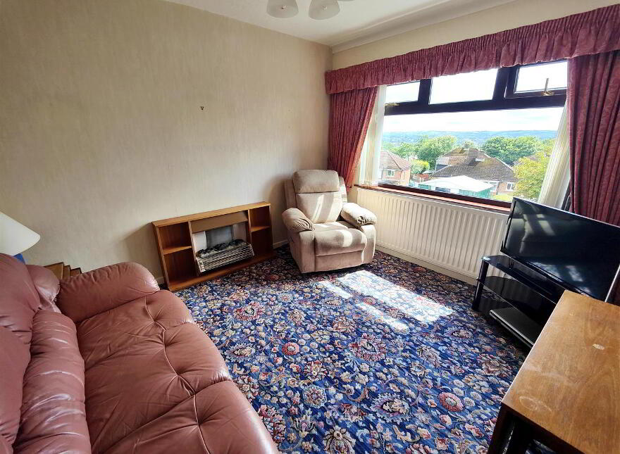 16 Springvale Parade, Belfast, BT14 8DB